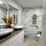Leoni 1 Linea Apartment Salou