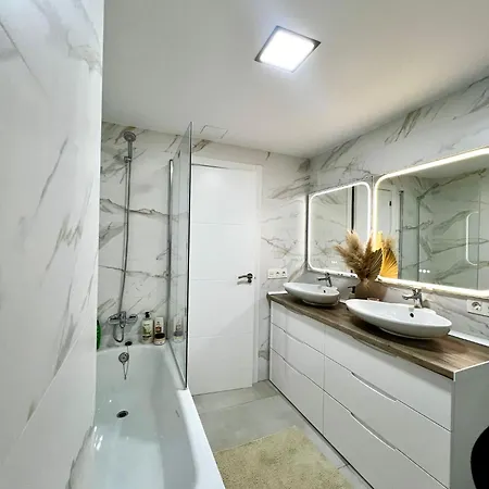 Leoni 1 Linea Apartment Salou
