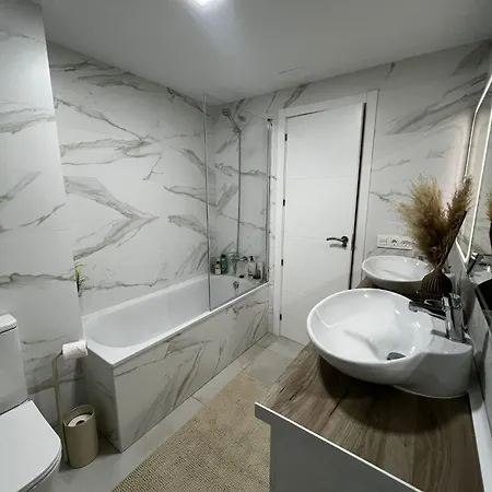 Leoni 1 Linea Apartment *